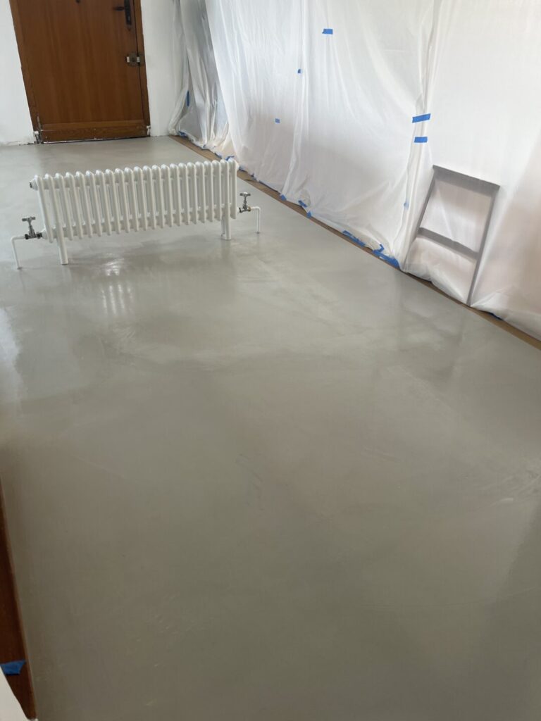 Beton cire 1 - Brest, Landerneau