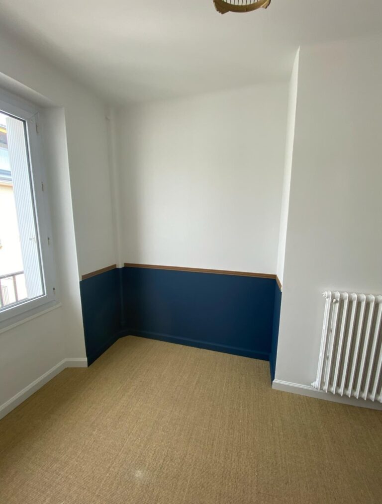 Pose-de-cimaise-couleurs-bleu.jpg